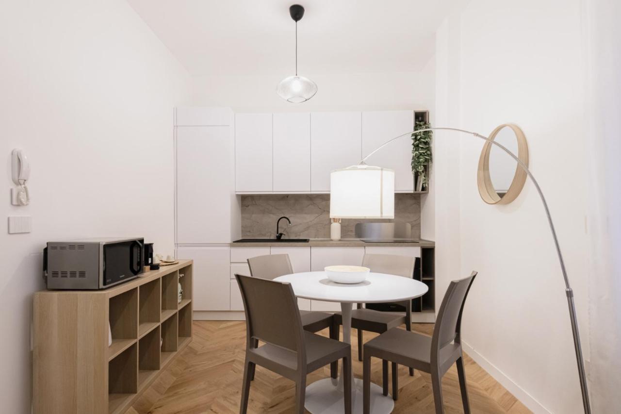 Easylife - Oasi Di Stile A 10Min Dal Duomo Leilighet Milano Eksteriør bilde